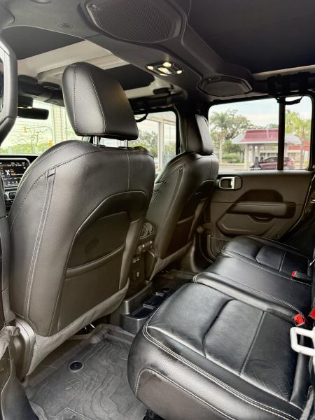 Wrangler Sahara