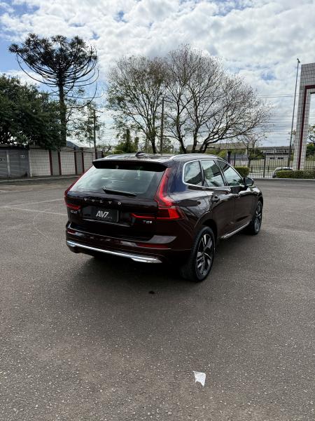 XC 60 T8 Plus 