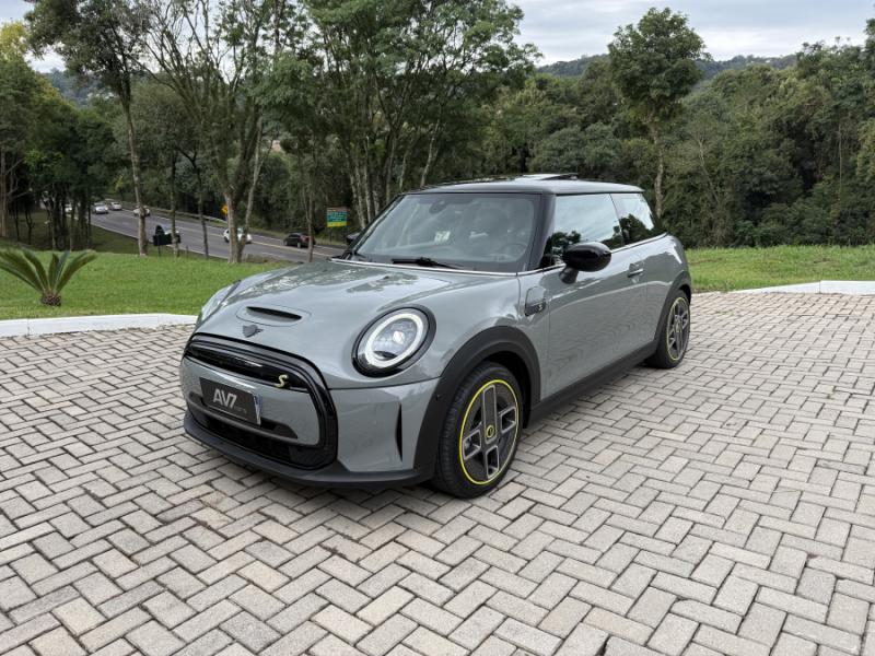 Mini Cooper SE Top