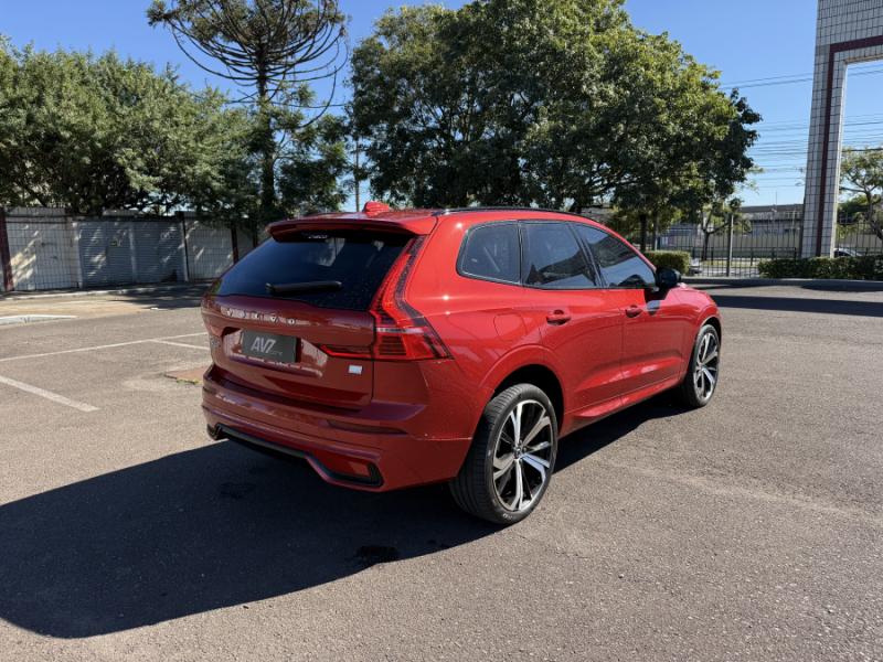 XC 60 T8 Ultimate Dark