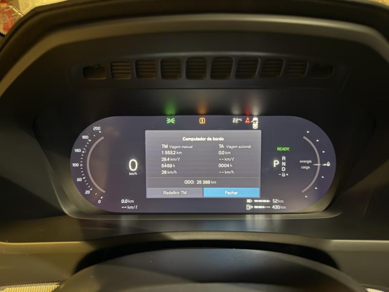 XC 90 T8 Ultimate Dark 