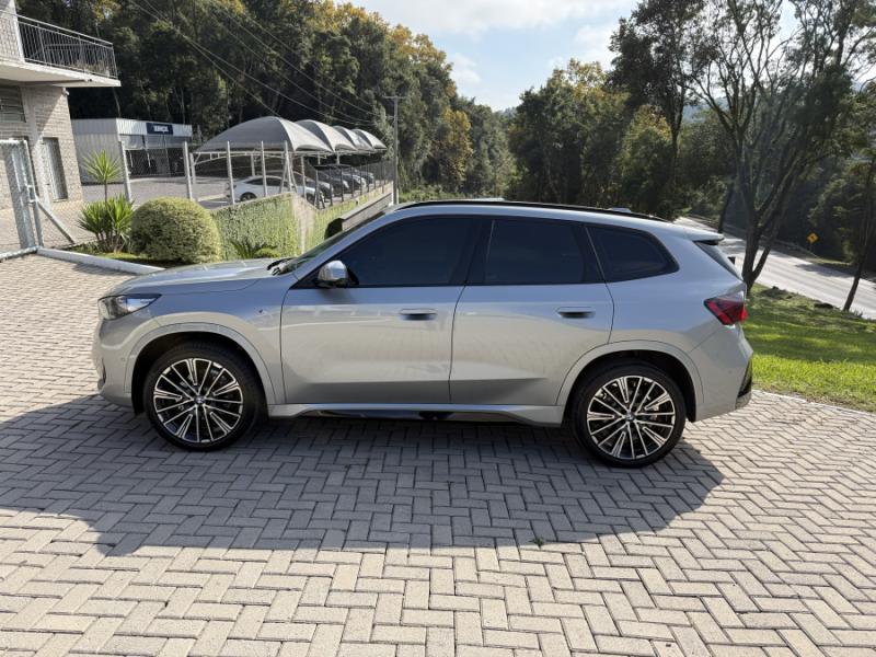 X1 20i M Sport