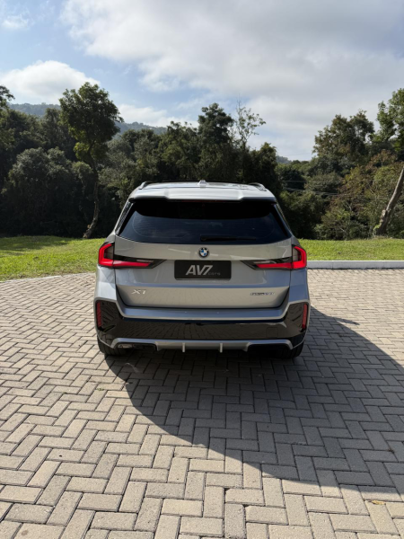 X1 20i M Sport