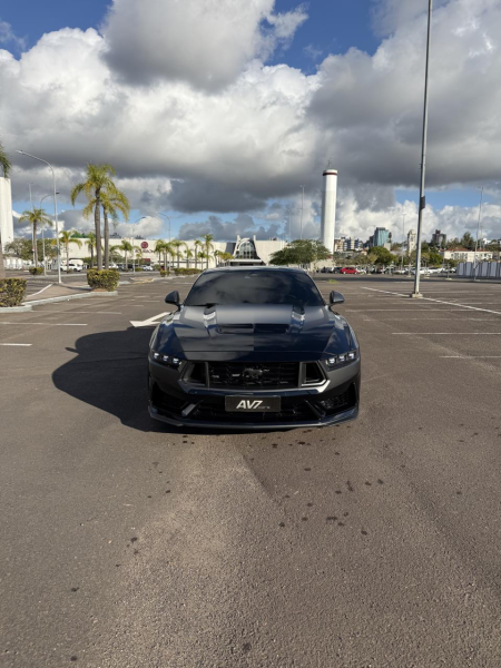 Mustang Dark Horse