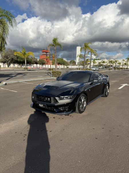 Mustang Dark Horse